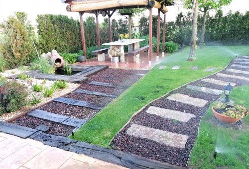Construcción de jardines en La Robla Construcción de jardines en La Robla